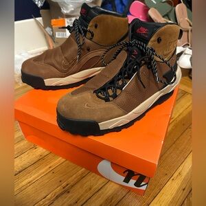 Men’s Nike Magmascape SP Sneakers size 15